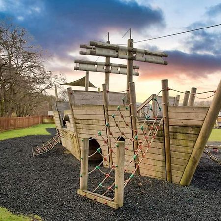 Apple Tree Lodge Hot Tub 3 Bedroom 2 Bars Morpeth Luaran gambar