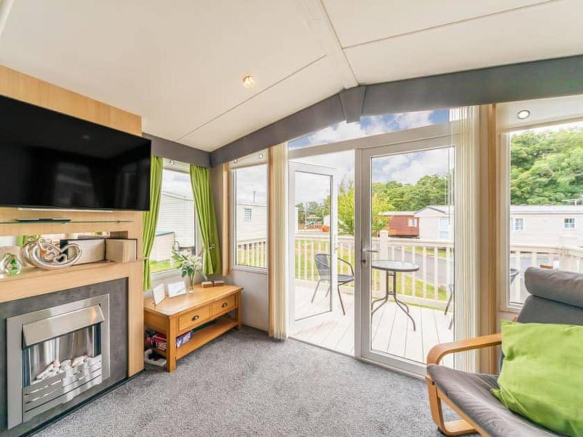 Apple Tree Lodge Hot Tub 3 Bedroom 2 Bars Morpeth Luaran gambar