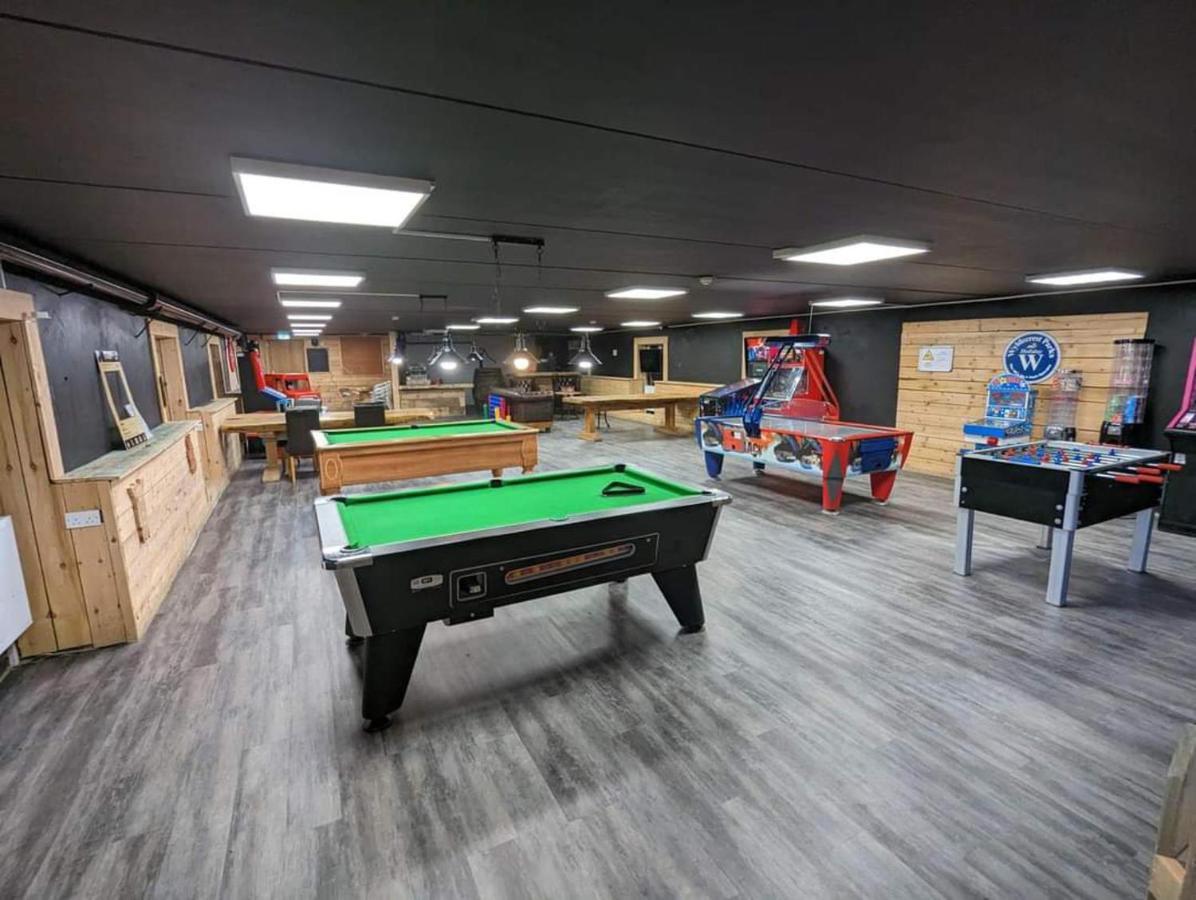 Apple Tree Lodge Hot Tub 3 Bedroom 2 Bars Morpeth Luaran gambar
