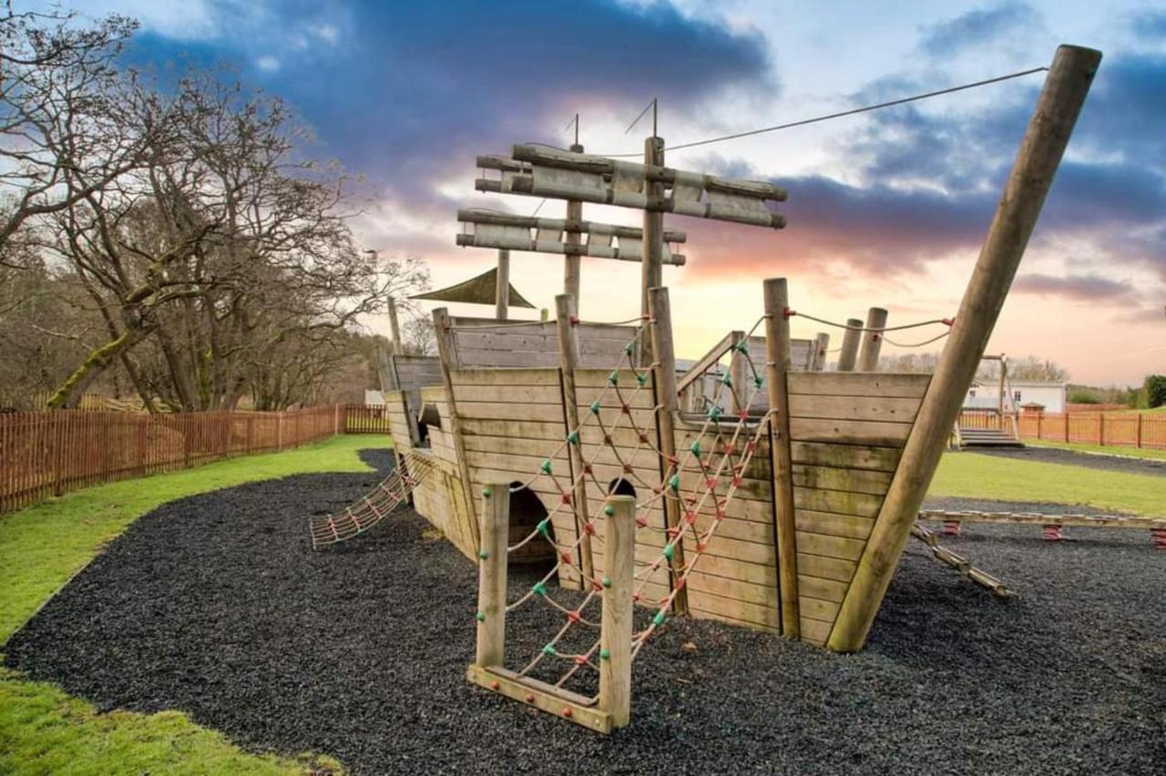Apple Tree Lodge Hot Tub 3 Bedroom 2 Bars Morpeth Luaran gambar